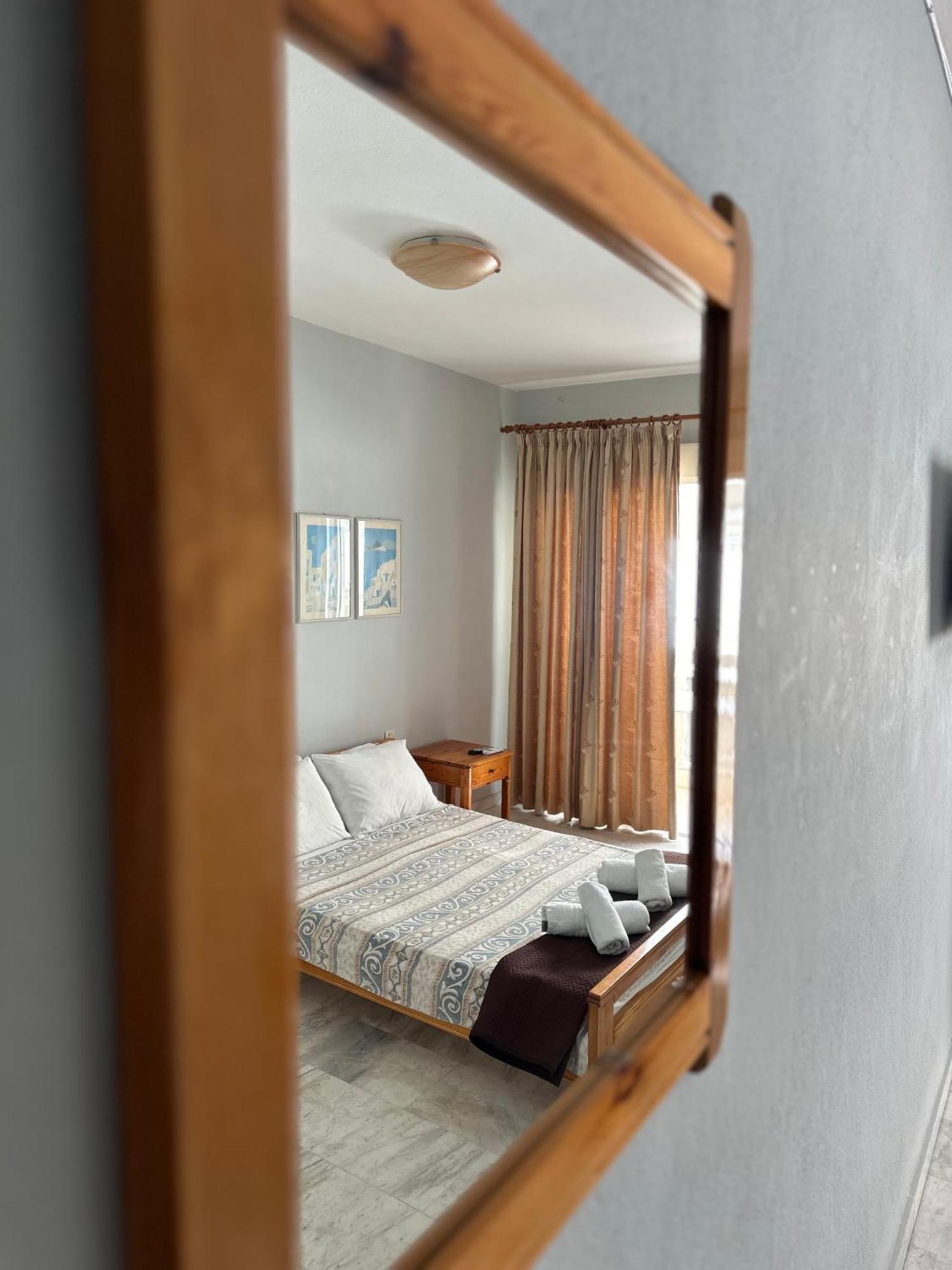 Olympic Beach Rooms Стая снимка