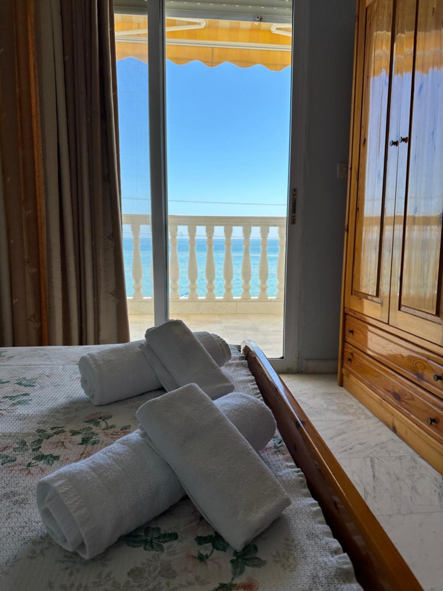 Olympic Beach Rooms Стая снимка